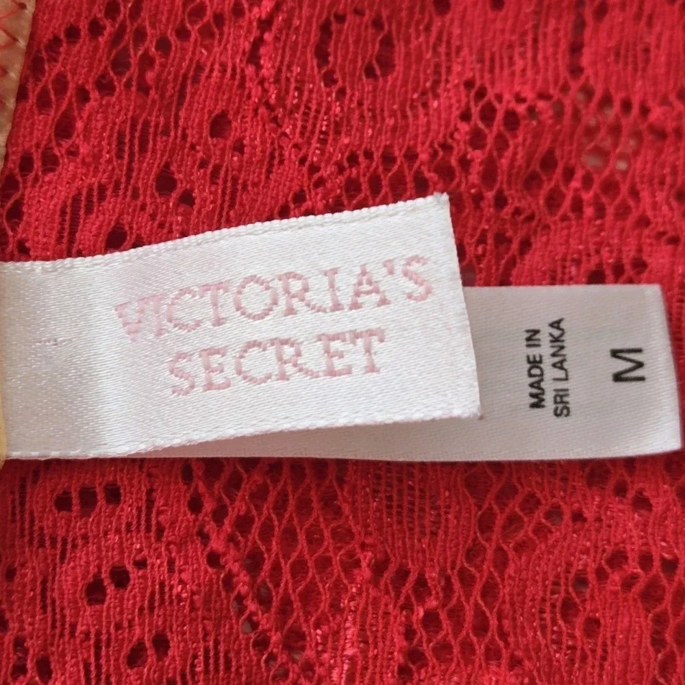 Victoria's Secret Vintage Red Long Lace Bralette Bra Size M Semi‎ Sheer
